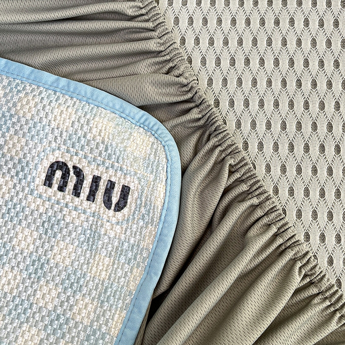 91家纺网 家纺一手货源 找家纺 布卢姆床垫2025新款A类数码印花冰藤席夏凉席--床笠款 蓝miu床笠