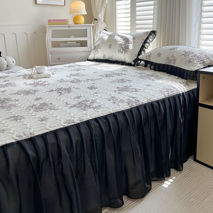 91家纺网 家纺一手货源 找家纺 慕澄2025新款小清新印花凉感丝花床裙款乳胶凉席 素描花