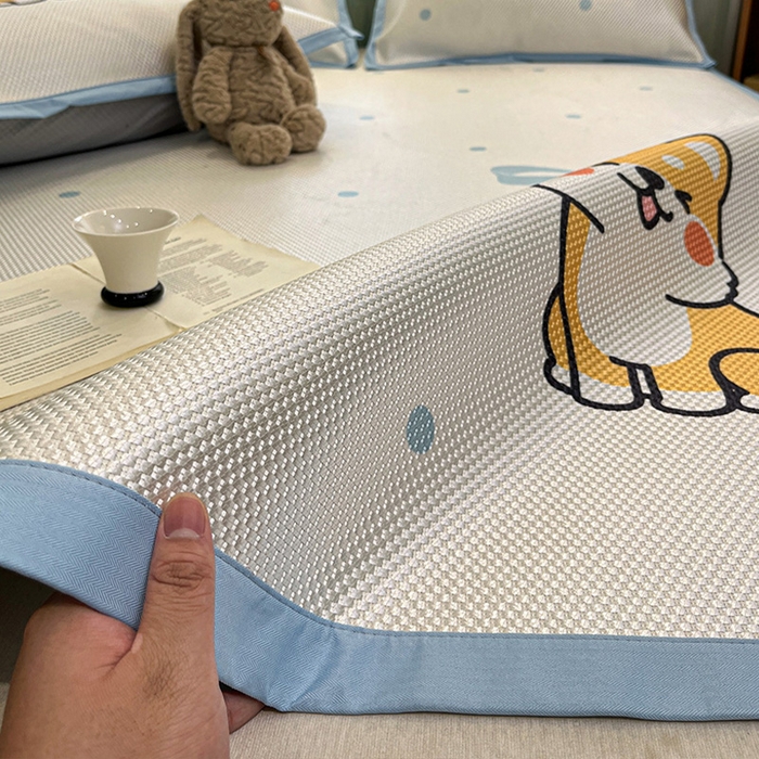 91家纺网 家纺一手货源 找家纺 布卢姆床垫2025新款A类数码印花冰藤席夏凉席--床席款 爱心柴犬