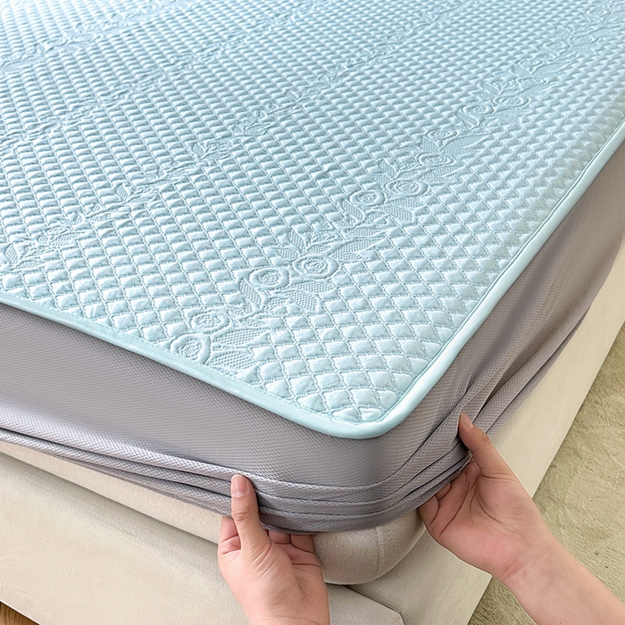 91家纺网 家纺一手货源 找家纺 布卢姆床垫2025新款A类PE乙纶冰豆豆床笠款凉席 夏日藤萝 蓝