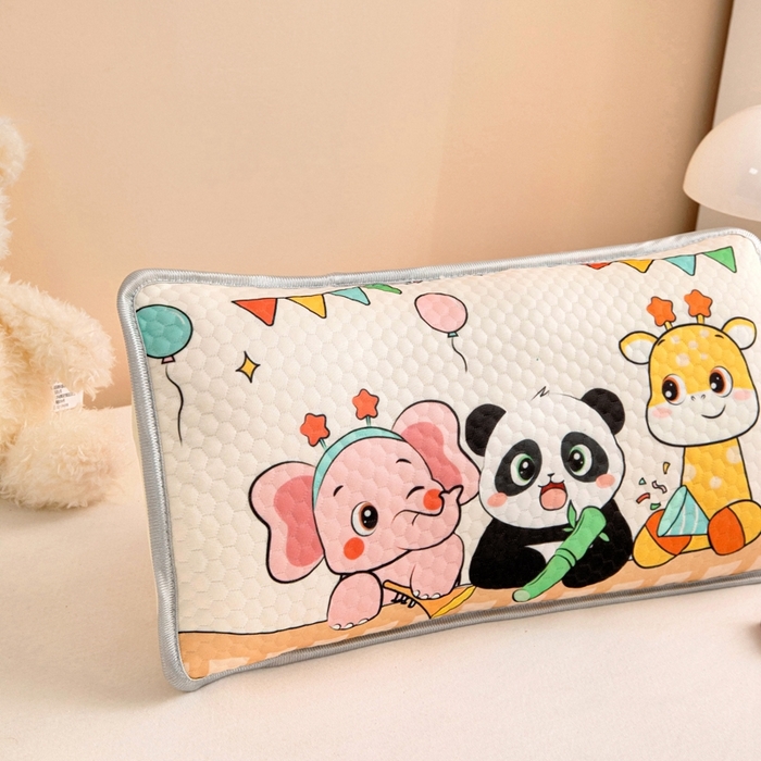 91家纺网 家纺一手货源 找家纺 富馨莱 2025新款儿童冰丝豆豆枕套 动物园