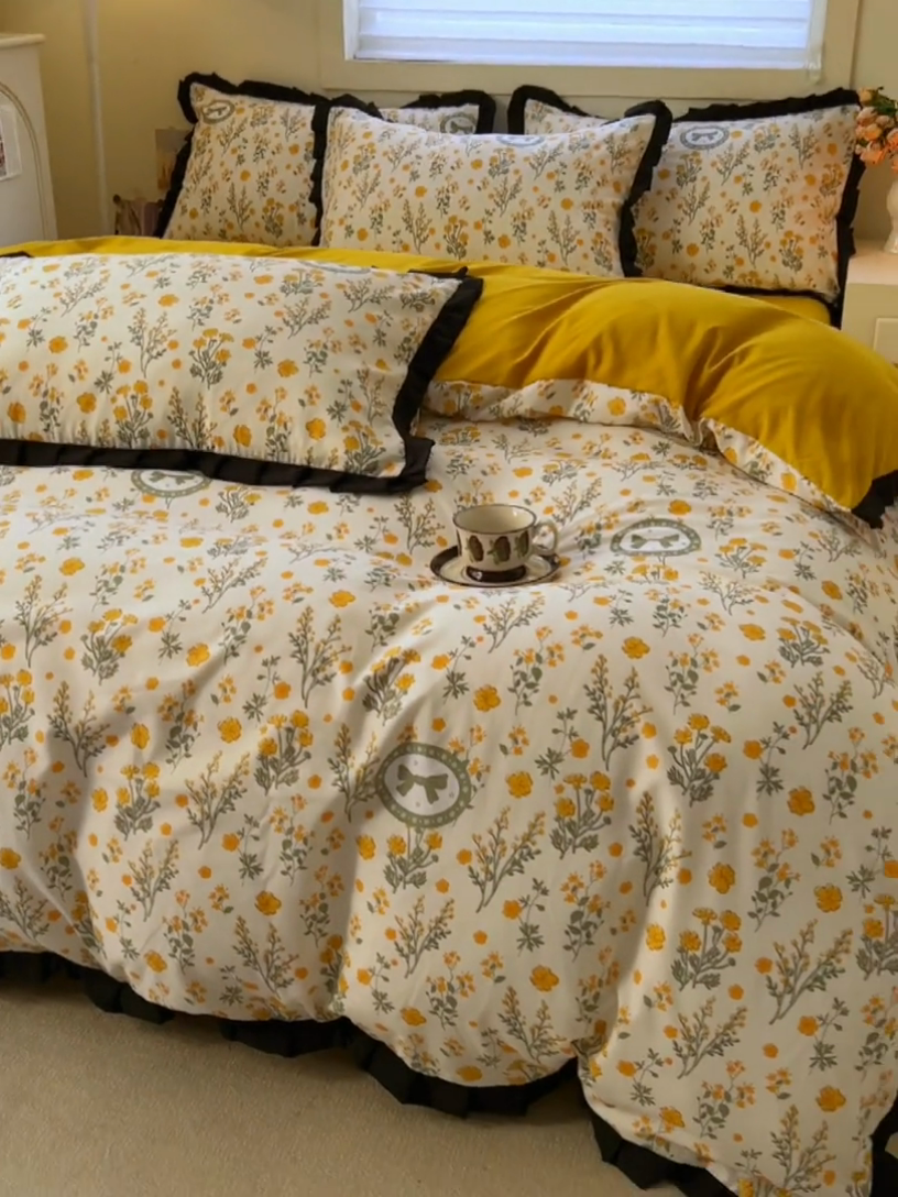 91家纺网 家纺一手货源 找家纺 曼璐家纺 2025新款有氧水洗棉赫本风法式黑色花边四件套 假日-橘