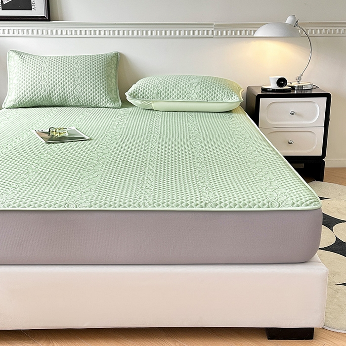 91家纺网 家纺一手货源 找家纺 布卢姆床垫2025新款A类PE乙纶冰豆豆床笠款凉席 夏日藤萝 绿