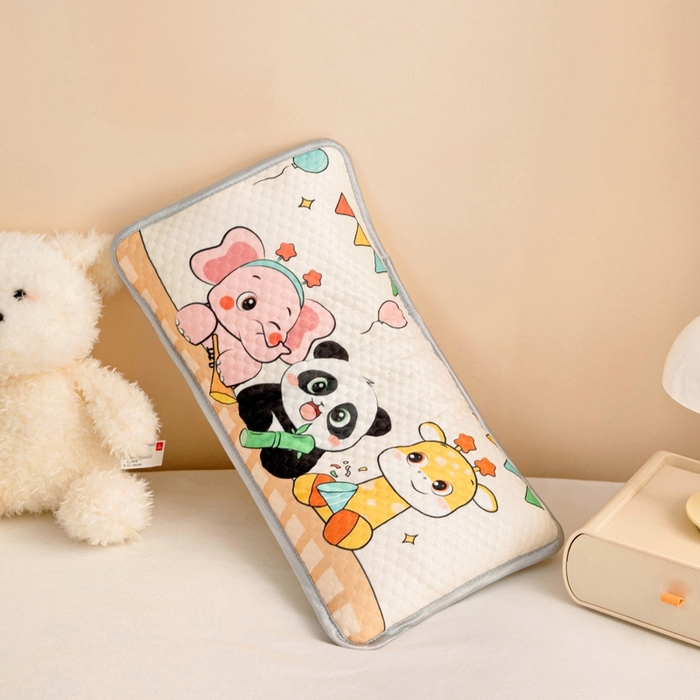 91家纺网 家纺一手货源 找家纺 富馨莱 2025新款儿童冰丝豆豆枕套 动物园