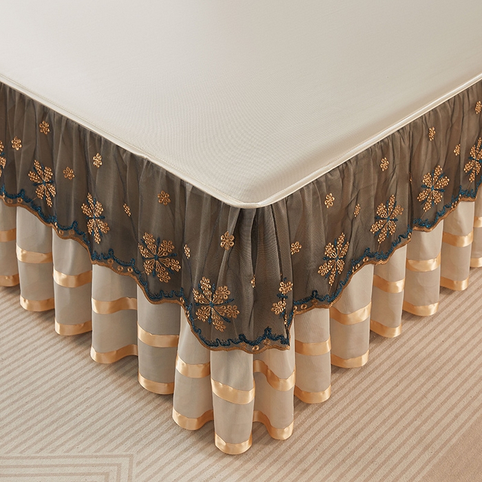 91家纺网 家纺一手货源 找家纺 情恒家纺 2025新款纯色可拆卸PE海洋丝床裙席三件套 奶咖