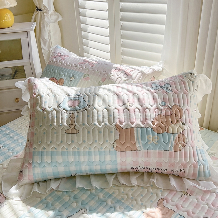 91家纺网 家纺一手货源 找家纺 慕澄2025新款小清新印花凉感丝花床裙款乳胶凉席 音乐会