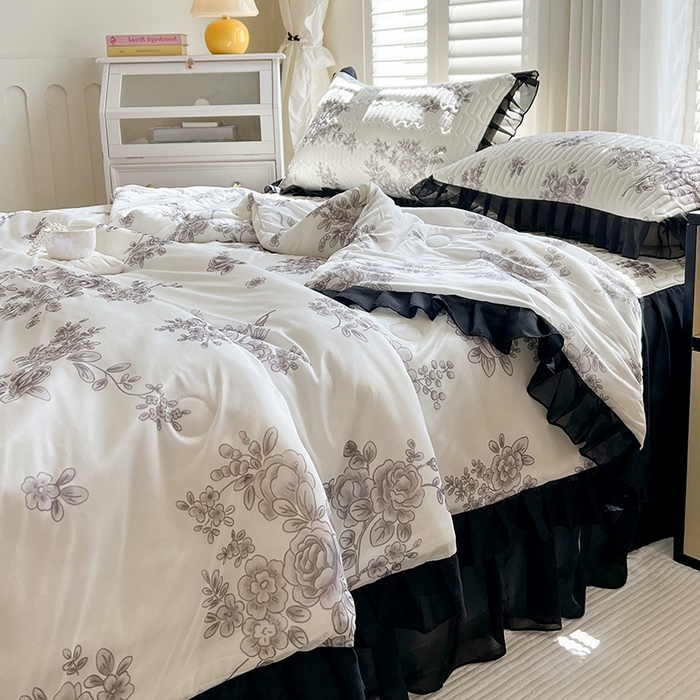 91家纺网 家纺一手货源 找家纺 慕澄2025新款小版印花床裙款乳胶凉席凉感丝夏被四件套 素描花