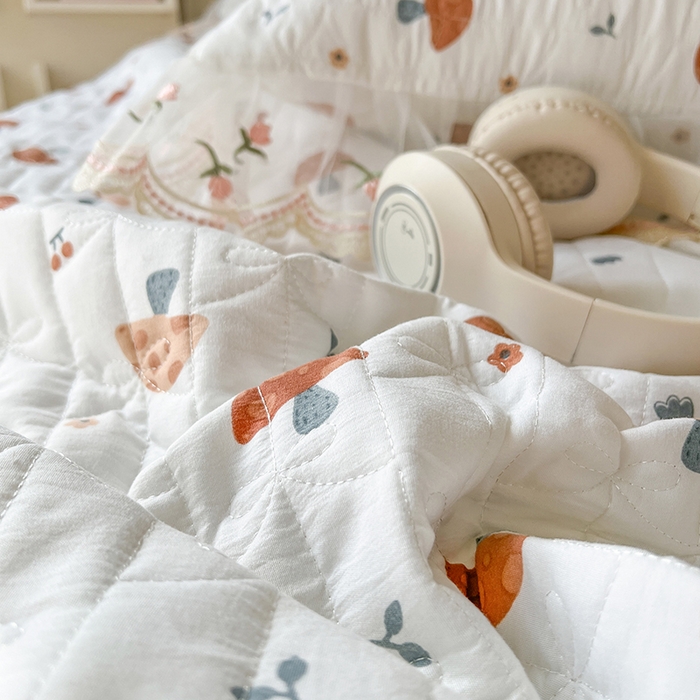 91家纺网 家纺一手货源 找家纺 麒豆豆 2025新款水洗棉印花床笠三件套 蘑菇乐园