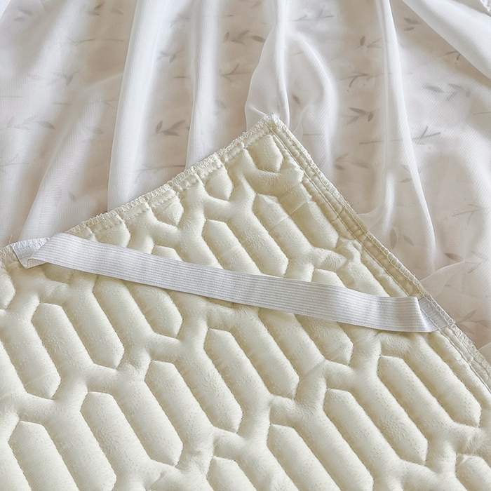 91家纺网 家纺一手货源 找家纺 慕澄2025新款小版印花床裙款乳胶凉席凉感丝夏被四件套 叶子青青