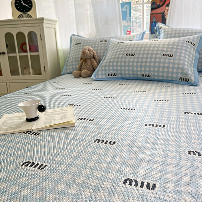 91家纺网 家纺一手货源 找家纺 布卢姆床垫2025新款A类数码印花冰藤席夏凉席--床笠款 蓝miu床笠