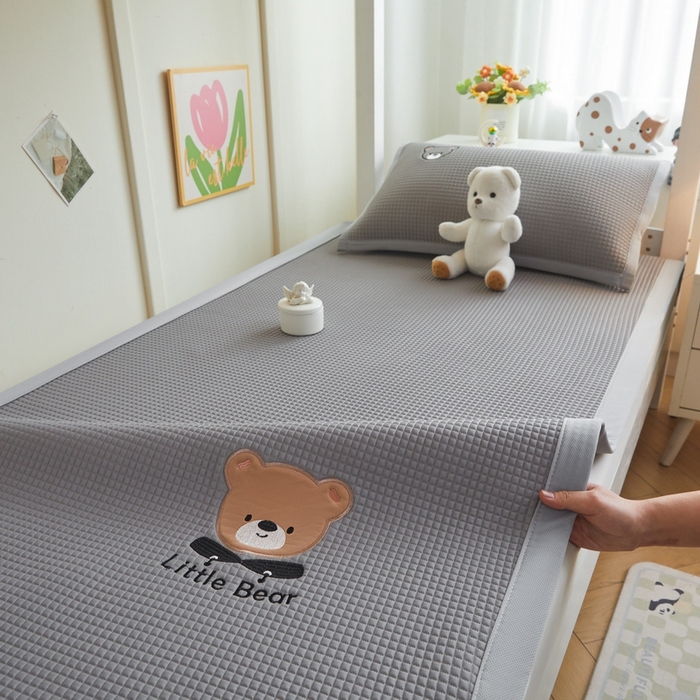 91家纺网 家纺一手货源 找家纺 （总）爱思凯2025新款学生凉感冰豆豆软席-床席