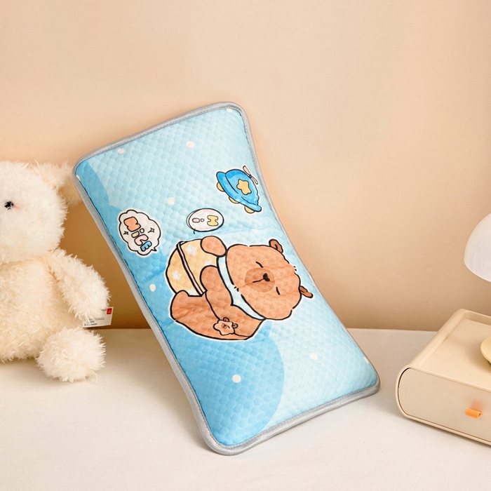 91家纺网 家纺一手货源 找家纺 富馨莱 2025新款儿童冰丝豆豆枕套 卡皮熊