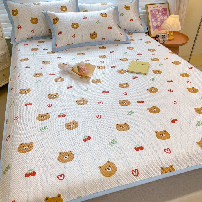 91家纺网 家纺一手货源 找家纺 布卢姆床垫2025新款A类数码印花冰藤席夏凉席--床笠款 樱桃熊