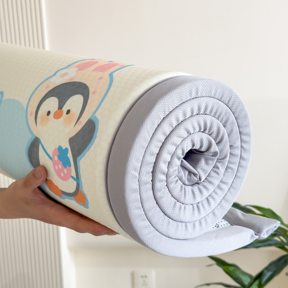 91家纺网 家纺一手货源 找家纺 席世家 2025新款印花豆豆多功能垫 小企鹅