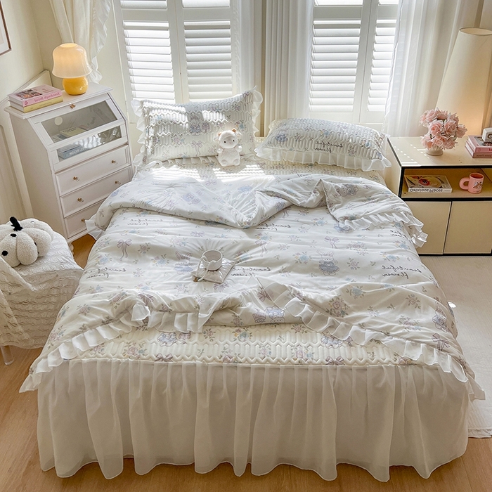 91家纺网 家纺一手货源 找家纺 慕澄2025新款小清新印花凉感丝花床裙款乳胶凉席 紫系小兔