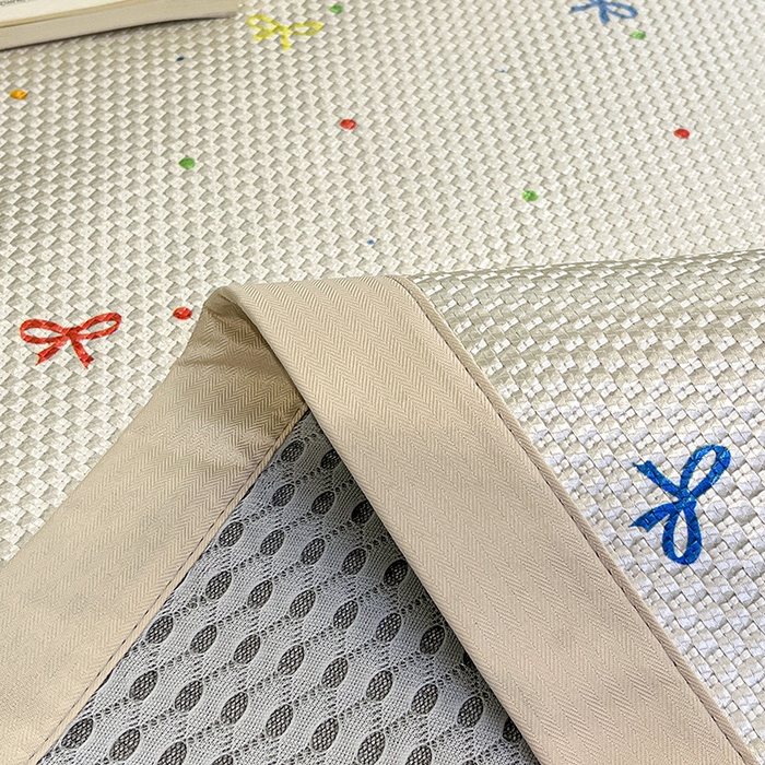 91家纺网 家纺一手货源 找家纺 布卢姆床垫2025新款A类数码印花冰藤席夏凉席--床席款 波点蝴蝶结