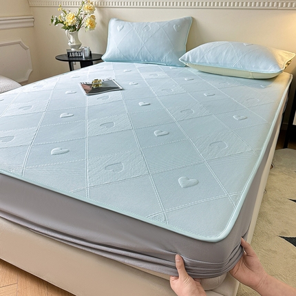 布卢姆床垫2025新款A类PE乙纶冰豆豆床笠款凉席 菱格爱心