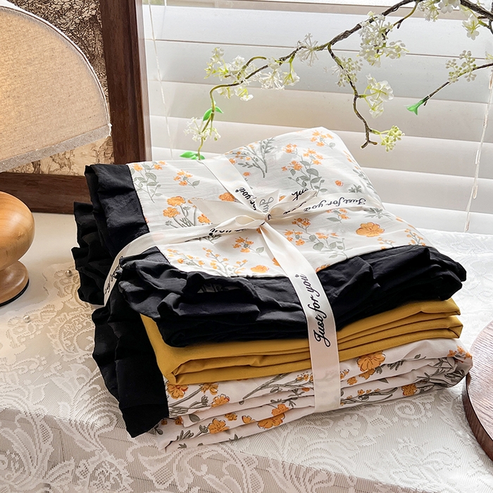 91家纺网 家纺一手货源 找家纺 曼璐家纺 2025新款有氧水洗棉赫本风法式黑色花边四件套 假日-橘