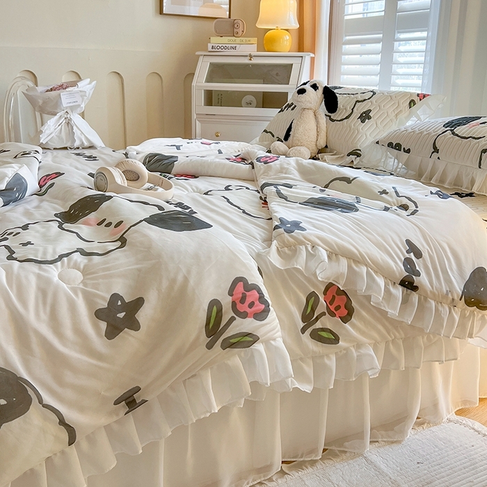 91家纺网 家纺一手货源 找家纺 慕澄2025新款小清新印花凉感丝花床裙款乳胶凉席 快乐小狗