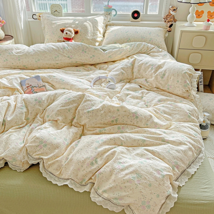 91家纺网 家纺一手货源 找家纺 2025新款云感木棉皱皱双层纱全棉花边四件套 薄荷微凉