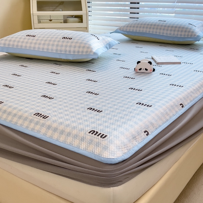 91家纺网 家纺一手货源 找家纺 布卢姆床垫2025新款A类数码印花冰藤席夏凉席--床笠款 蓝miu