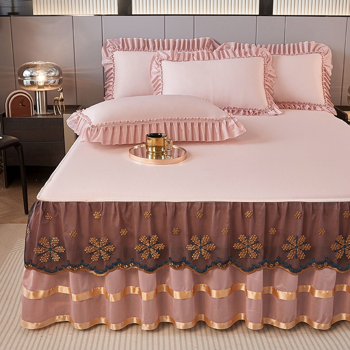 91家纺网 家纺一手货源 找家纺 情恒家纺 2025新款纯色可拆卸PE海洋丝床裙席三件套 密语粉