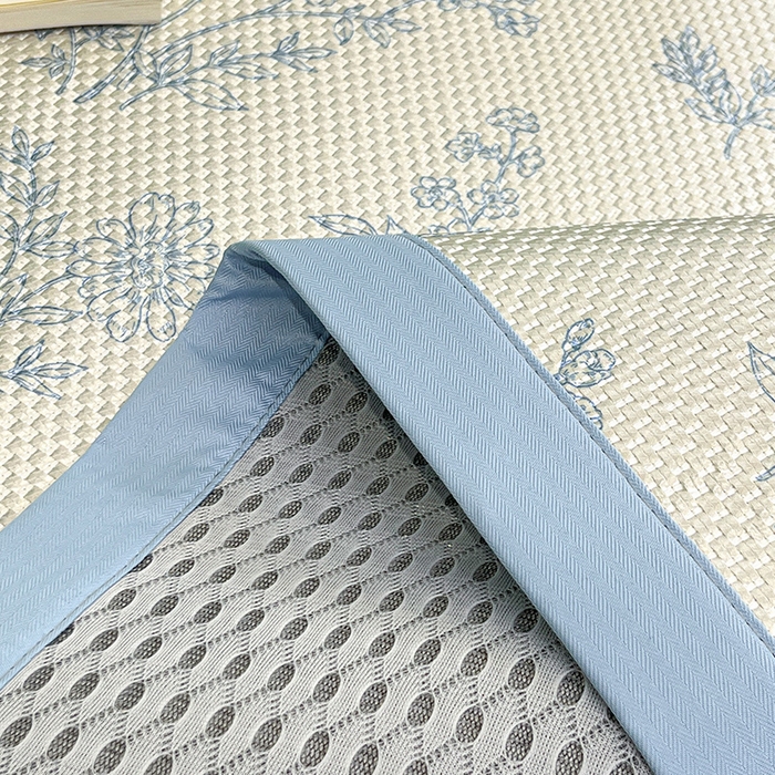 91家纺网 家纺一手货源 找家纺 布卢姆床垫2025新款A类数码印花冰藤席夏凉席--床席款 雏菊花影