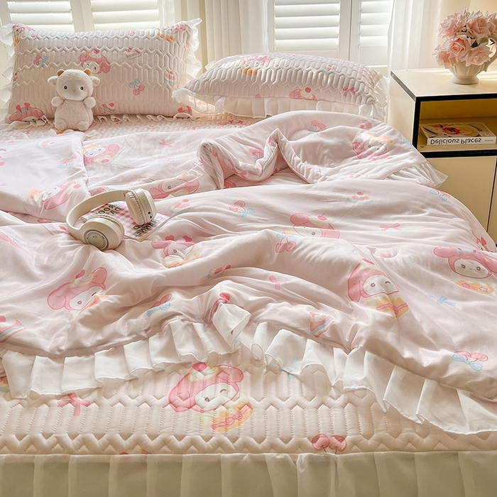 91家纺网 家纺一手货源 找家纺 慕澄2025新款小版印花床裙款乳胶凉席凉感丝夏被四件套 美乐蒂