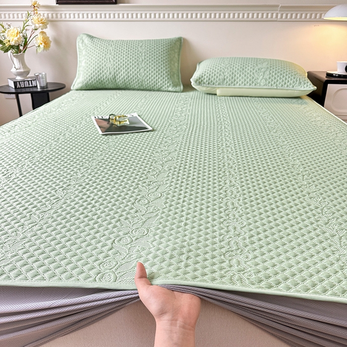 91家纺网 家纺一手货源 找家纺 布卢姆床垫2025新款A类PE乙纶冰豆豆床笠款凉席 夏日藤萝 绿