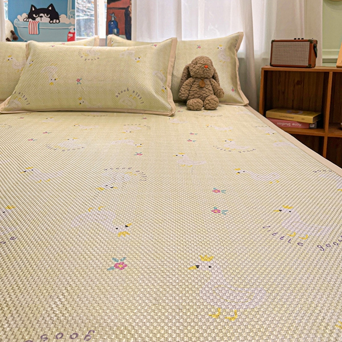 91家纺网 家纺一手货源 找家纺 布卢姆床垫2025新款A类数码印花冰藤席夏凉席--床席款 皇冠鸭