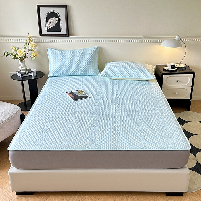 91家纺网 家纺一手货源 找家纺 布卢姆床垫2025新款A类PE乙纶冰豆豆床笠款凉席 夏日藤萝 蓝