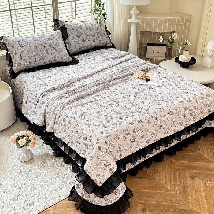 91家纺网 家纺一手货源 找家纺 大麦家纺 2025新款碳光冰丝软凉席夏被四件套-床盖款