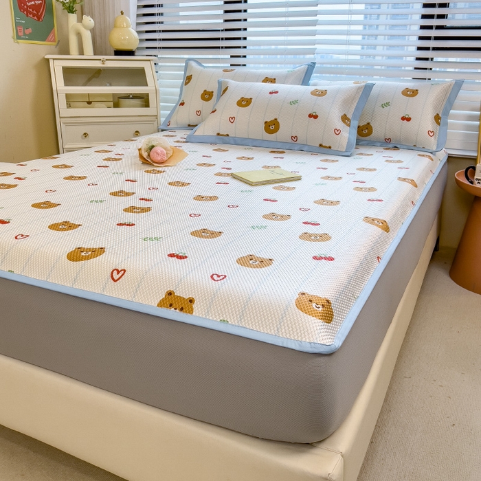 91家纺网 家纺一手货源 找家纺 布卢姆床垫2025新款A类数码印花冰藤席夏凉席--床笠款 樱桃熊