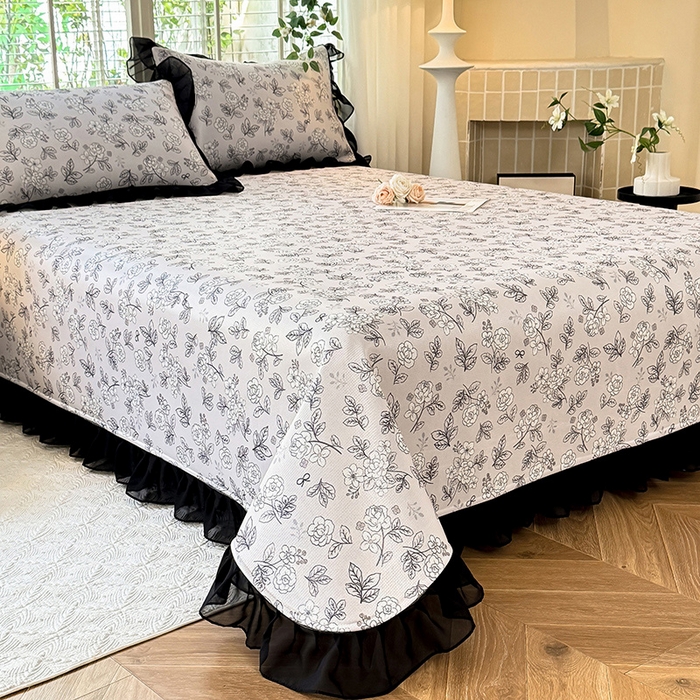 91家纺网 家纺一手货源 找家纺 大麦家纺 2025新款碳光冰丝软凉席夏被四件套-床盖款