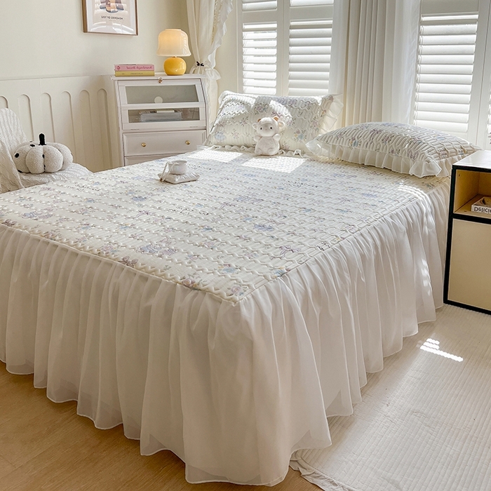 91家纺网 家纺一手货源 找家纺 慕澄2025新款小清新印花凉感丝花床裙款乳胶凉席 紫系小兔