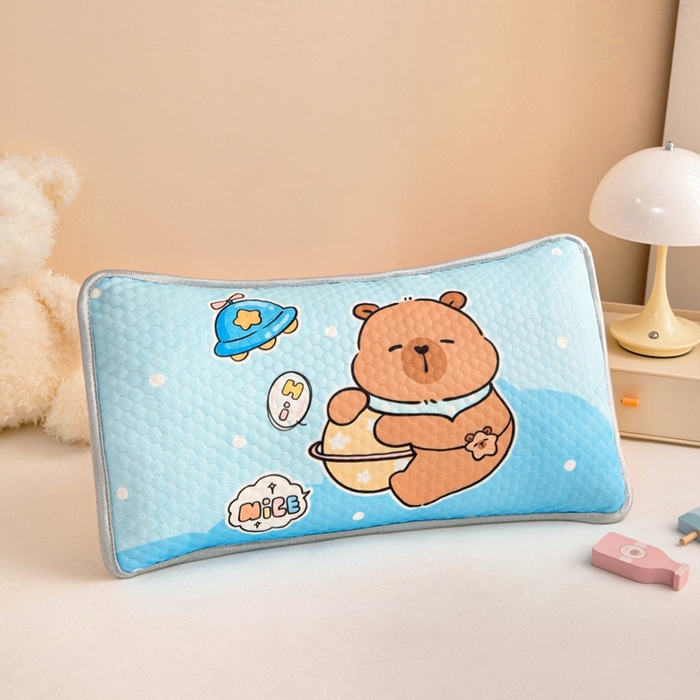 91家纺网 家纺一手货源 找家纺 富馨莱 2025新款儿童冰丝豆豆枕套 卡皮熊