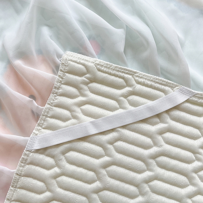 91家纺网 家纺一手货源 找家纺 慕澄2025新款小版印花床裙款乳胶凉席凉感丝夏被四件套 嘟嘟旺仔