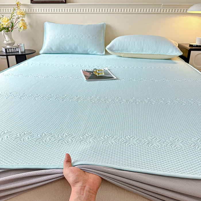 91家纺网 家纺一手货源 找家纺 布卢姆床垫2025新款A类PE乙纶冰豆豆床笠款凉席 雪花