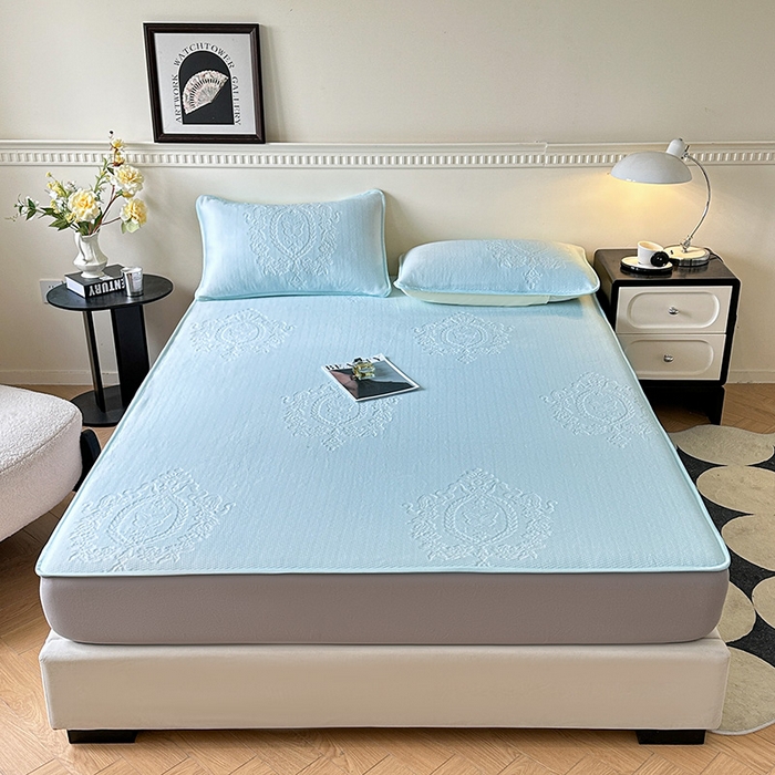 91家纺网 家纺一手货源 找家纺 布卢姆床垫2025新款A类PE乙纶冰豆豆床笠款凉席 蝴蝶花镜 蓝