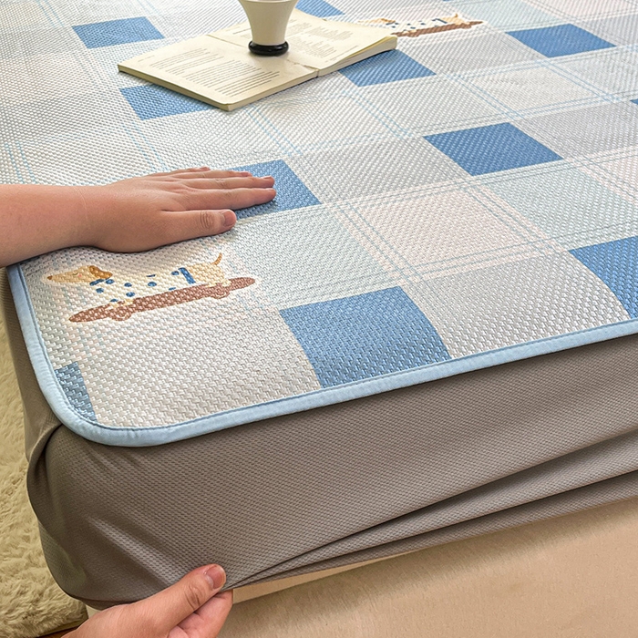 91家纺网 家纺一手货源 找家纺 布卢姆床垫2025新款A类数码印花冰藤席夏凉席--床笠款 滑板腊肠狗床笠