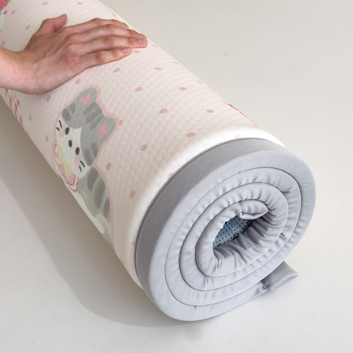 91家纺网 家纺一手货源 找家纺 席世家 2025新款印花豆豆多功能垫 粉色乐园