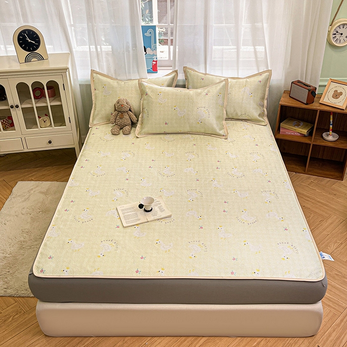 91家纺网 家纺一手货源 找家纺 布卢姆床垫2025新款A类数码印花冰藤席夏凉席--床笠款 皇冠鸭床笠