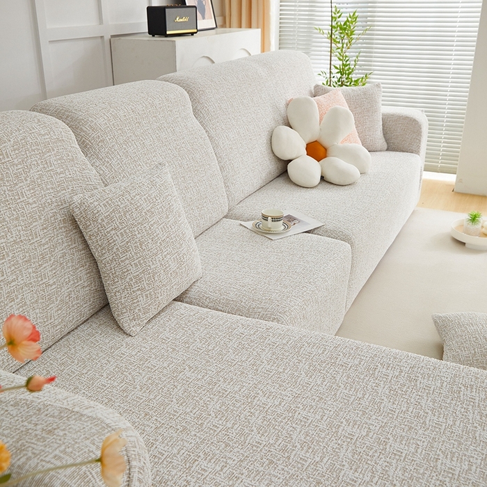 91家纺网 家纺一手货源 找家纺 丝绮鹿 2025新款竹节雪尼尔沙发套松紧款（贵妃图） 温柔咖