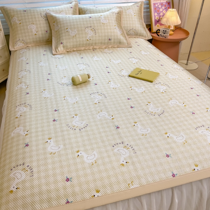 91家纺网 家纺一手货源 找家纺 布卢姆床垫2025新款A类数码印花冰藤席夏凉席--床席款 皇冠鸭