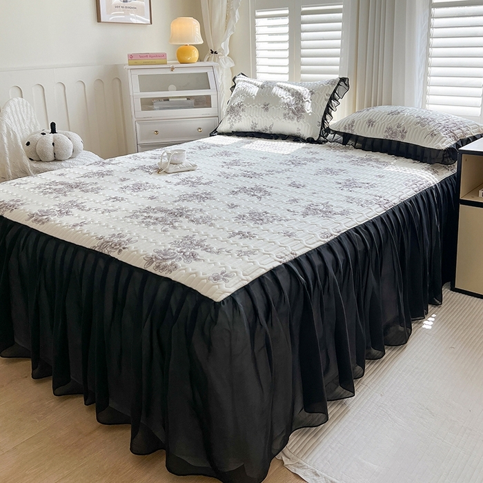 91家纺网 家纺一手货源 找家纺 慕澄2025新款小清新印花凉感丝花床裙款乳胶凉席 素描花