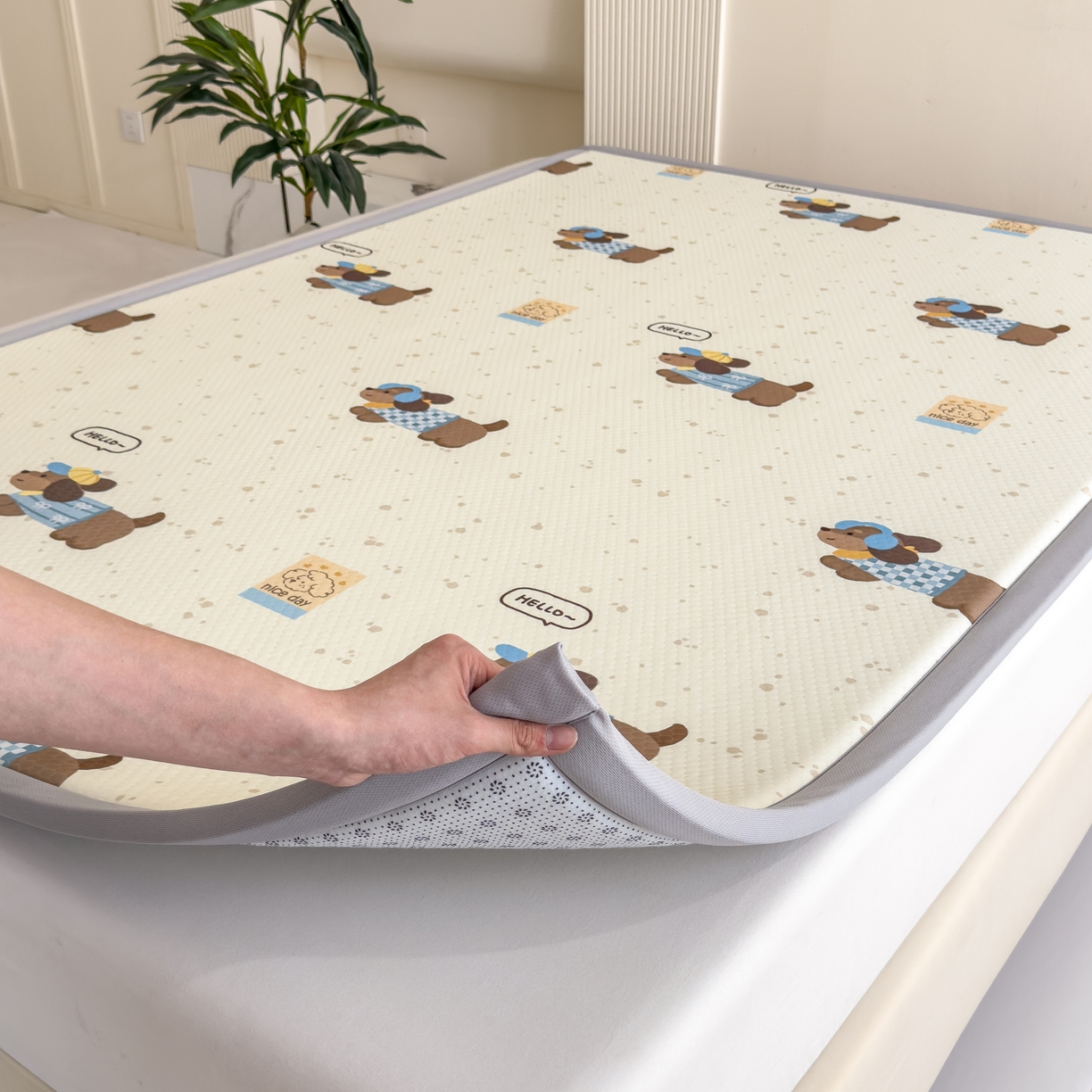 91家纺网 家纺一手货源 找家纺 席世家 2025新款印花豆豆多功能垫 斑点狗