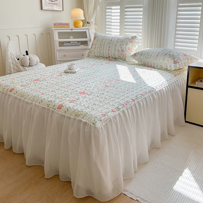 91家纺网 家纺一手货源 找家纺 慕澄2025新款小清新印花凉感丝花床裙款乳胶凉席 春季花花