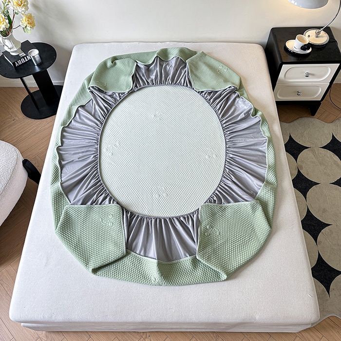 91家纺网 家纺一手货源 找家纺 布卢姆床垫2025新款A类PE乙纶冰豆豆床笠款凉席 樱桃绿