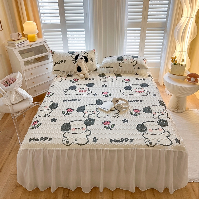 91家纺网 家纺一手货源 找家纺 慕澄2025新款小清新印花凉感丝花床裙款乳胶凉席 快乐小狗