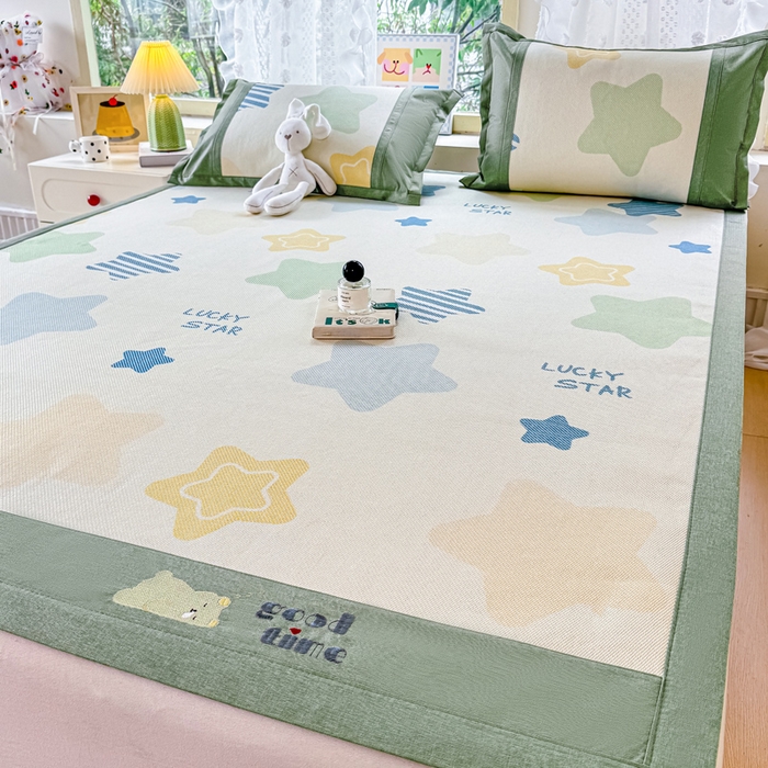 91家纺网 家纺一手货源 找家纺 2025新款A类抗菌数码印花冰藤席 星尚璀璨